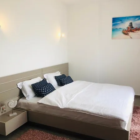 Apartment Lake View Mamaia